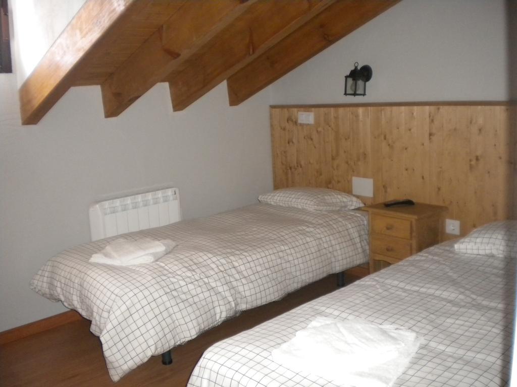 Hostal Rural Las Cuatro Calles San Martín del Pimpollar Εξωτερικό φωτογραφία