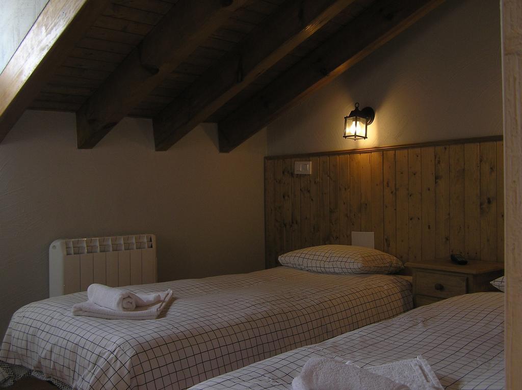 Hostal Rural Las Cuatro Calles San Martín del Pimpollar Εξωτερικό φωτογραφία